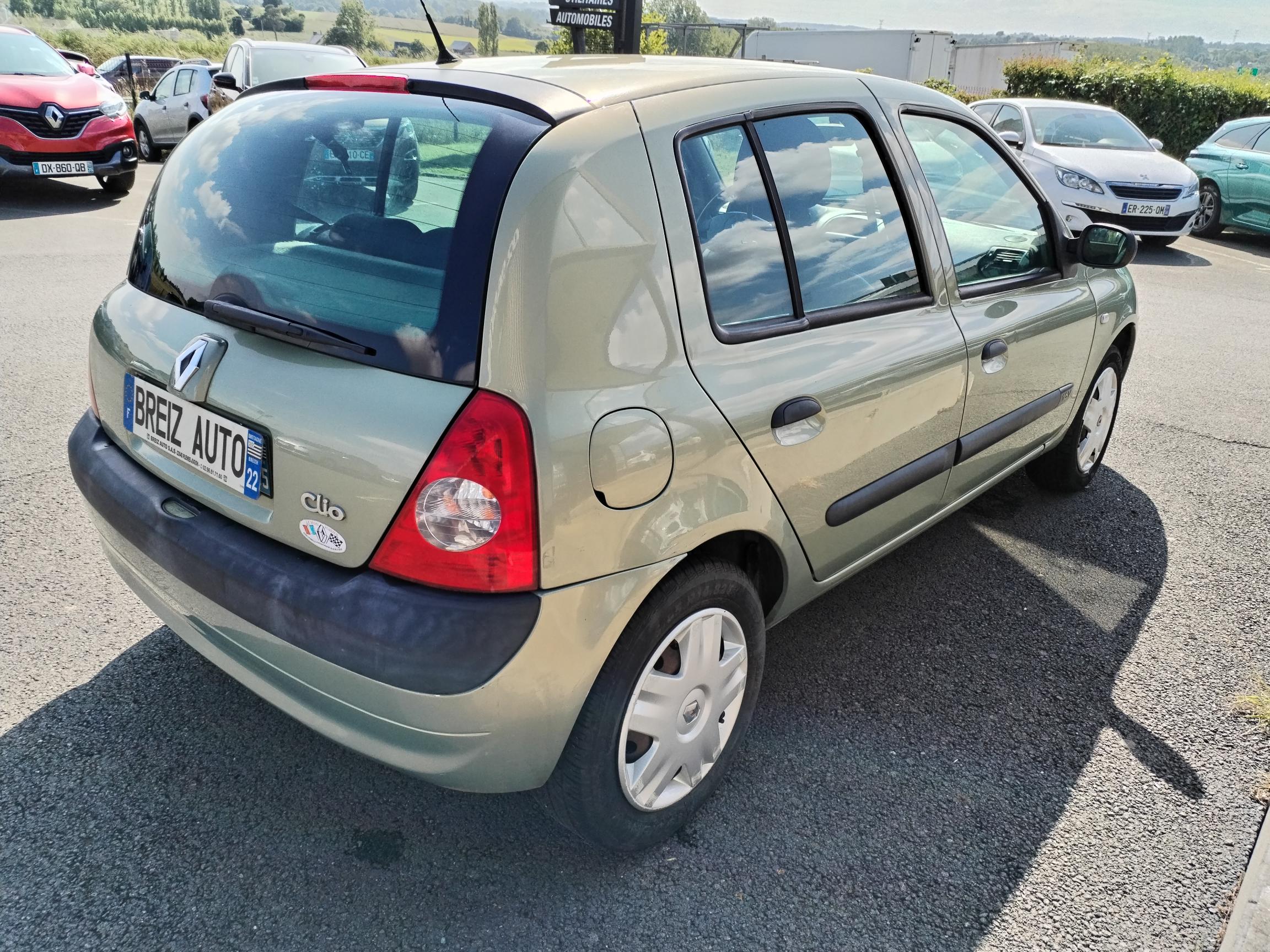 RENAULT  CLIO II                  